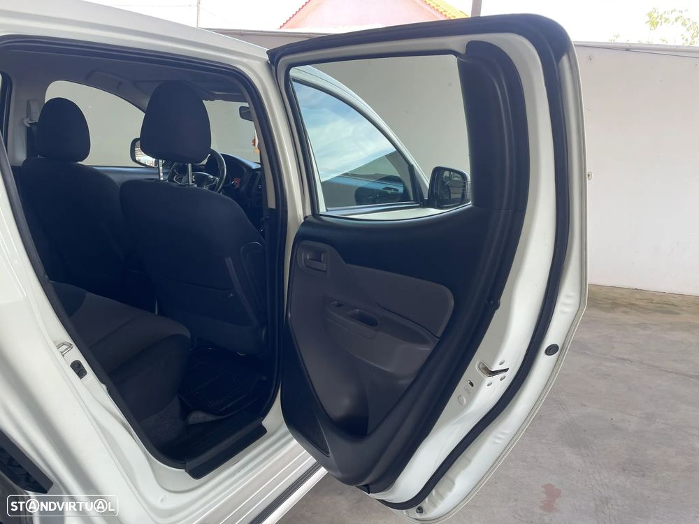 Mitsubishi L200 2.4 DI-D CD - 17