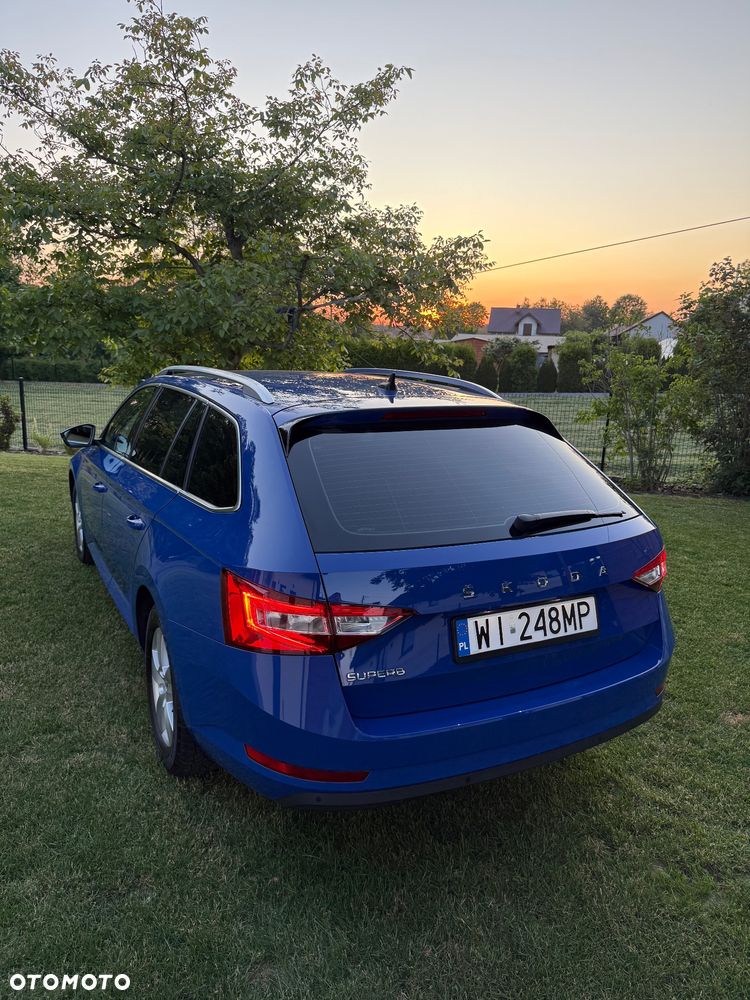 Skoda Superb 2.0 TDI SCR Ambition DSG - 12