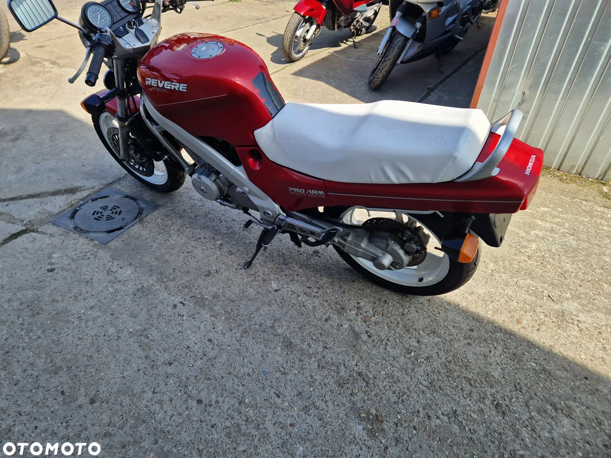 Honda NTV - 9