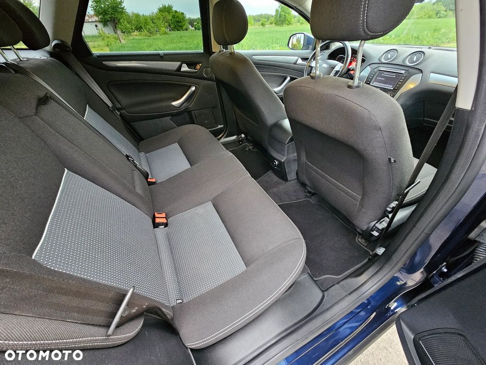 Ford Mondeo - 15