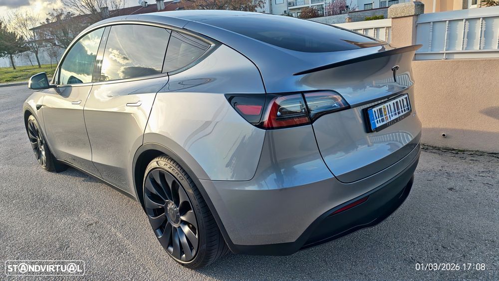Tesla Model Y Performance Tração Integral - 28