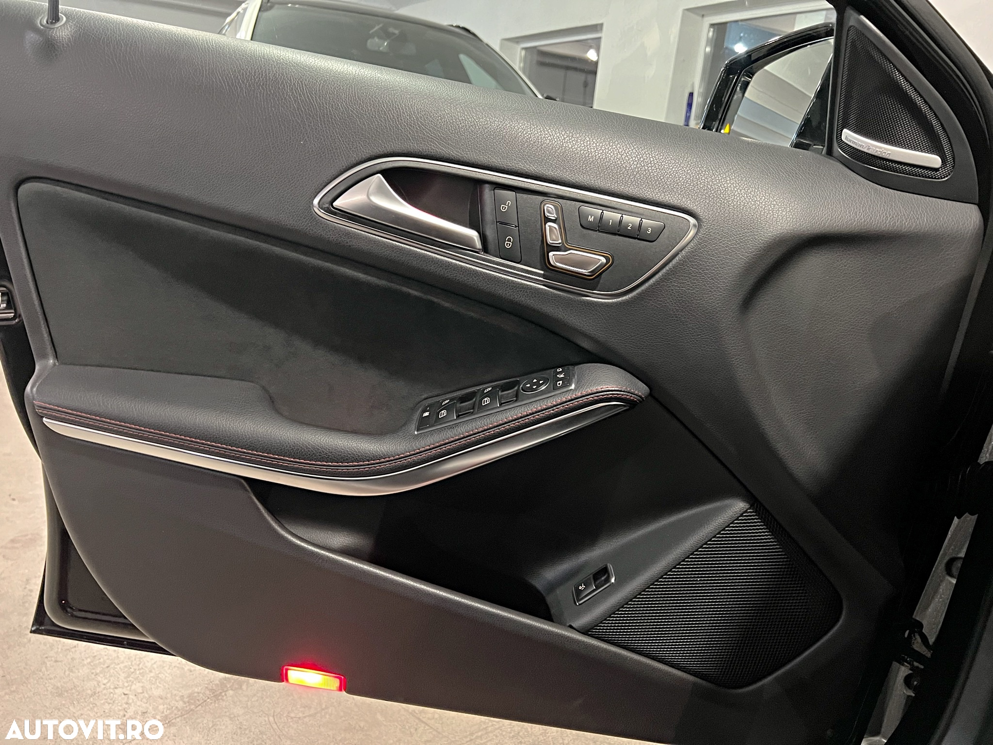 Mercedes-Benz GLA 220 d 4Matic 7G-DCT AMG Line - 14