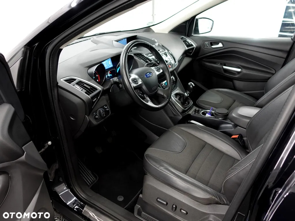 Ford Kuga 2.0 TDCi AWD Titanium - 12