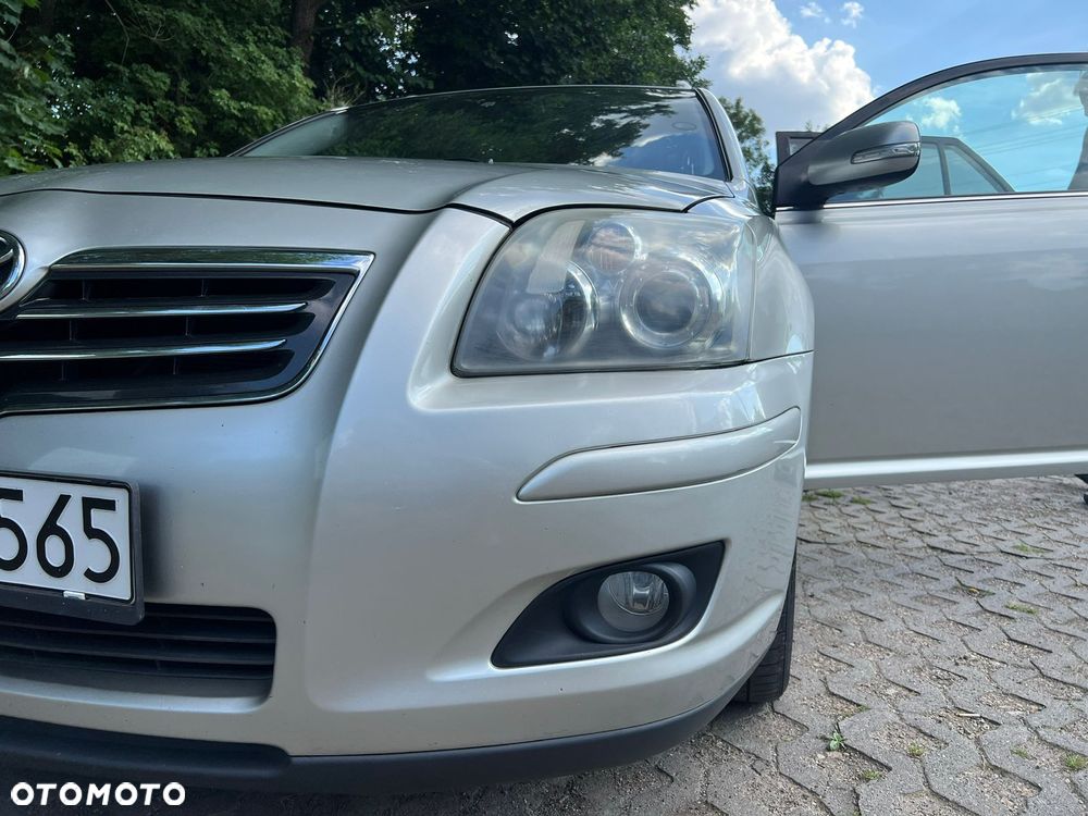 Toyota Avensis 2.2 D-4D Prestige - 18