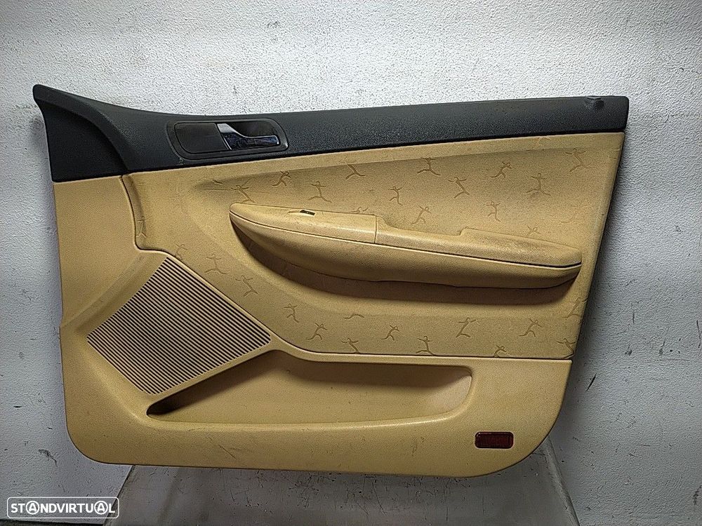 Conjunto De Quartelas / Forra Skoda Fabia I (6Y2) - 2