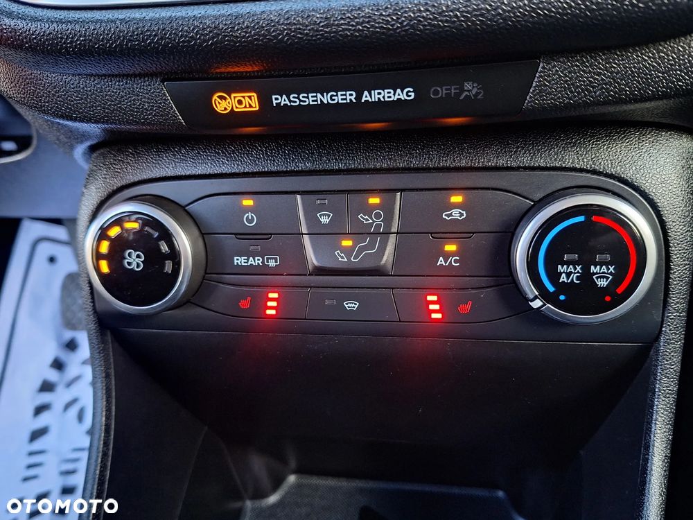 Ford Fiesta 1.0 EcoBoost Titanium EU6 - 11