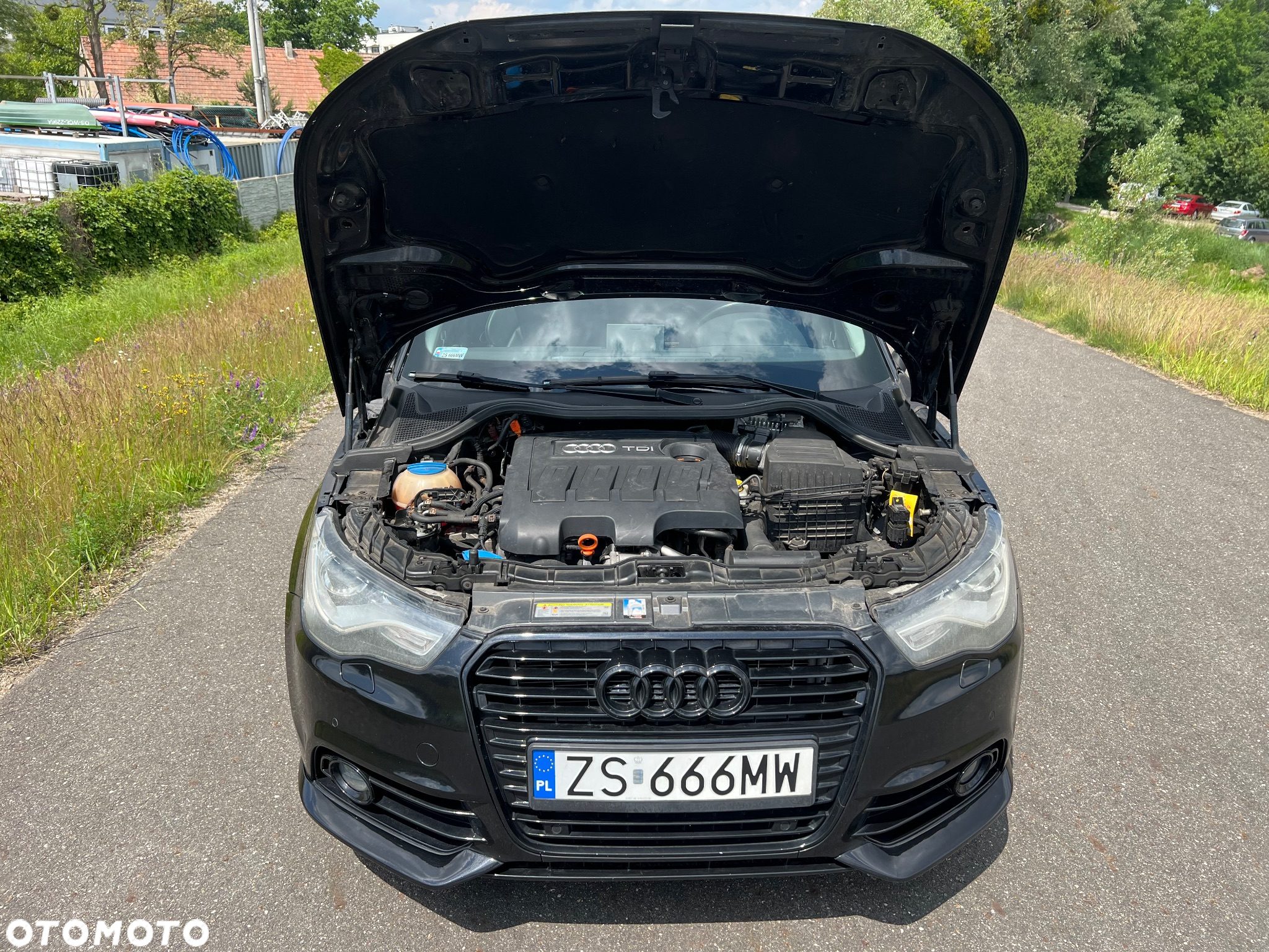 Audi A1 1.6 TDI S tronic S line Sportpaket - 2