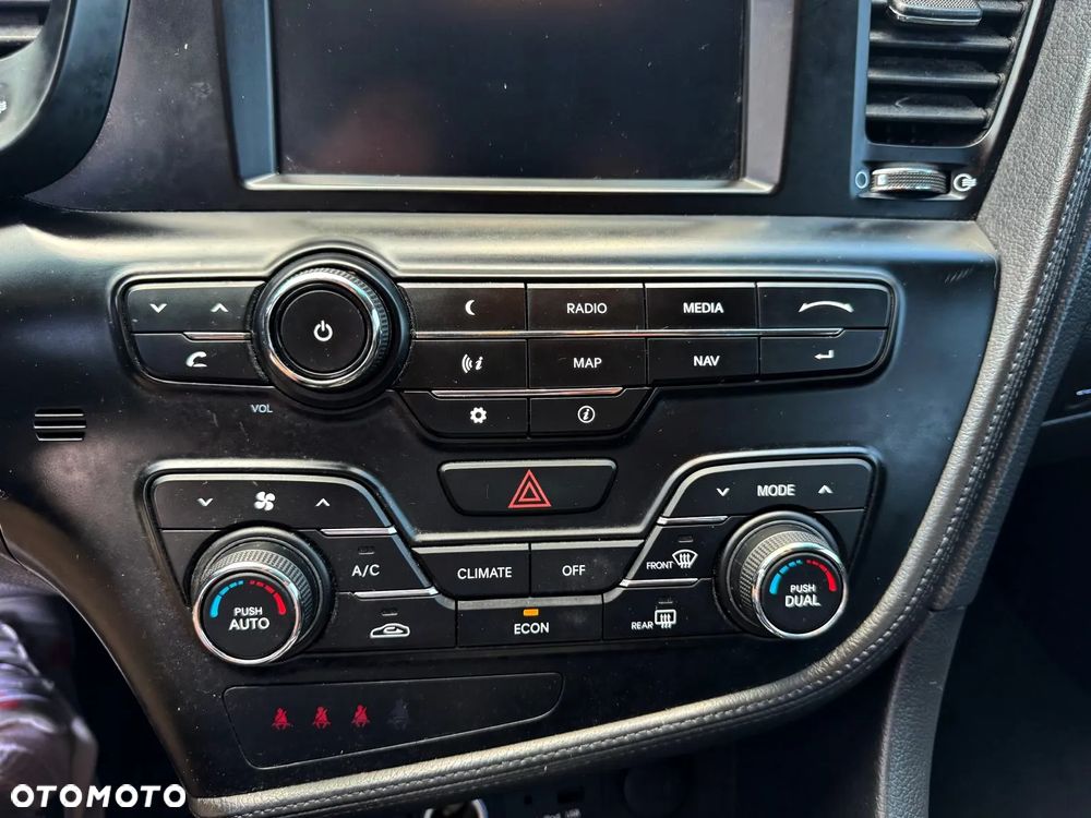 Kia Optima - 24