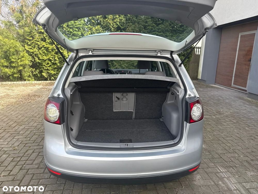 Volkswagen Golf Plus - 9