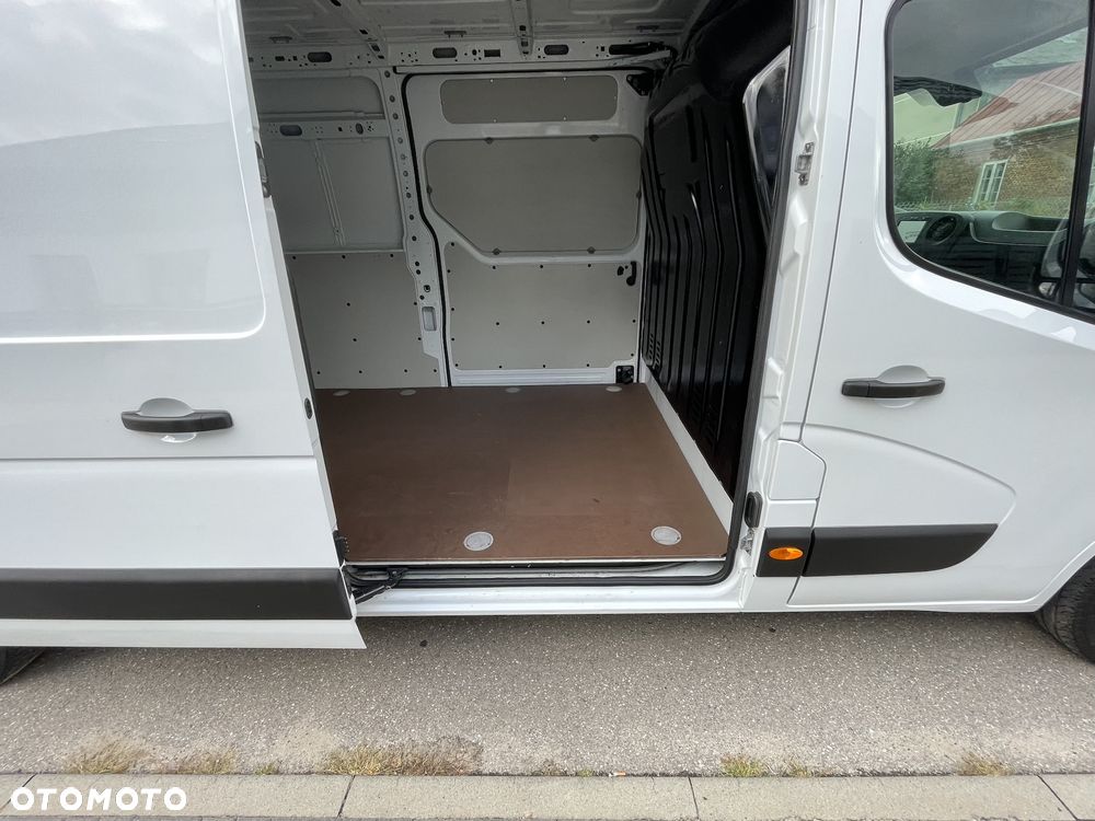 Opel MOVAN - 22