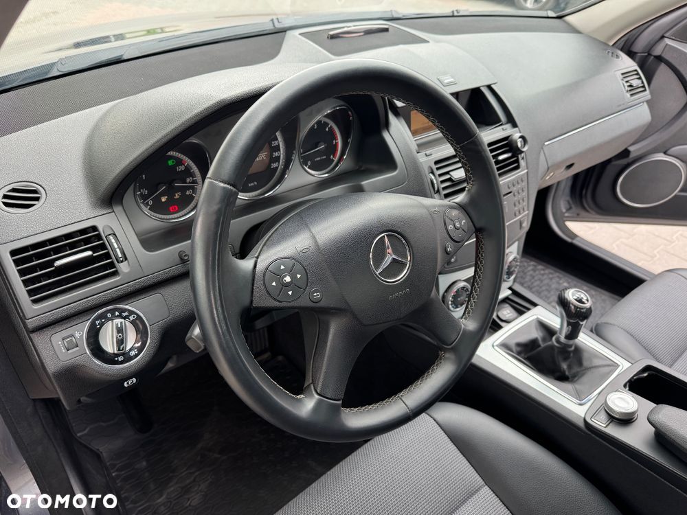 Mercedes-Benz Klasa C 200 CDI Avantgarde - 11