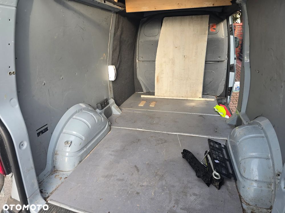 Volkswagen Transporter - 23