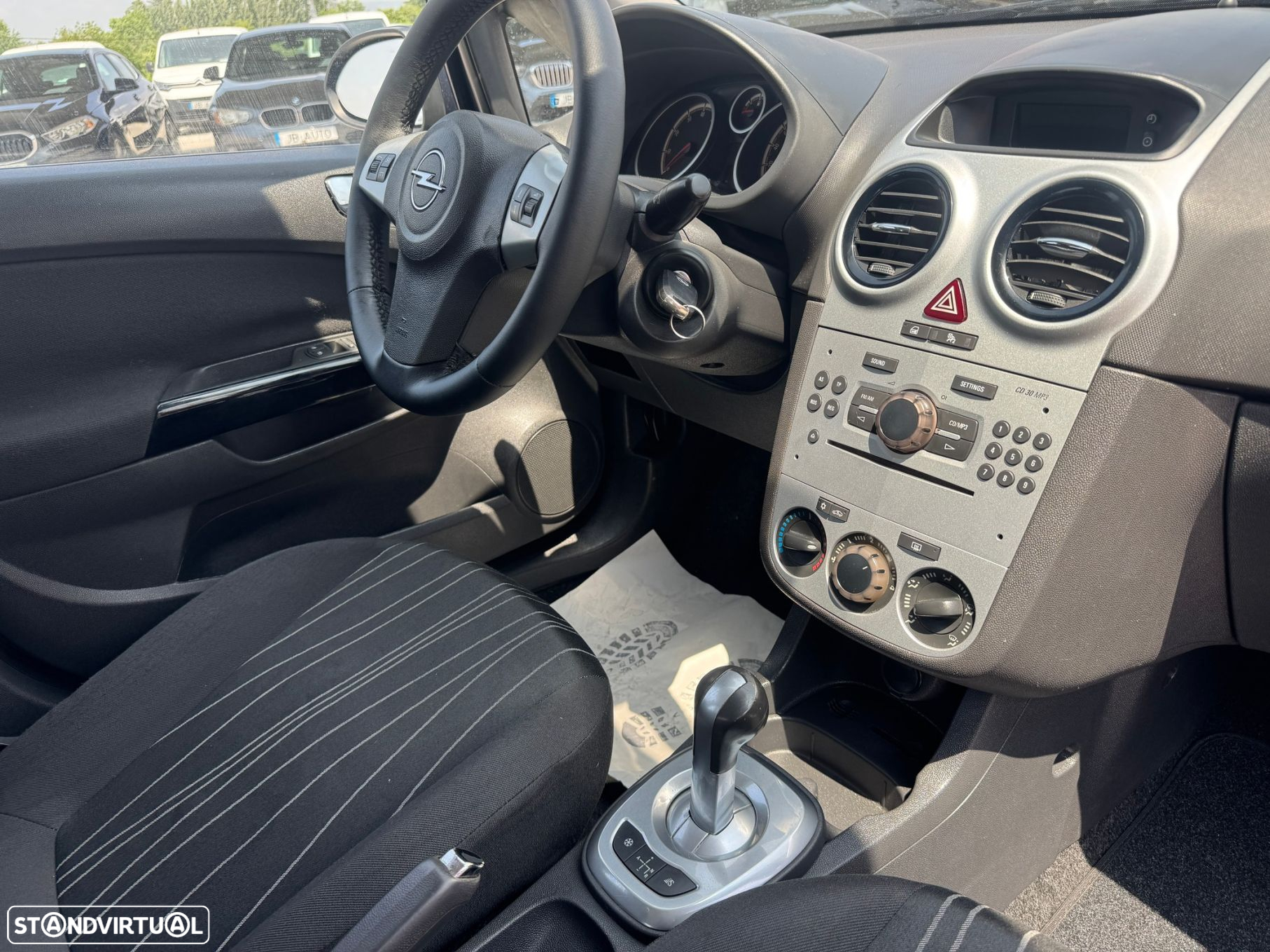 Opel Corsa 1.2 Enjoy Easytronic - 12