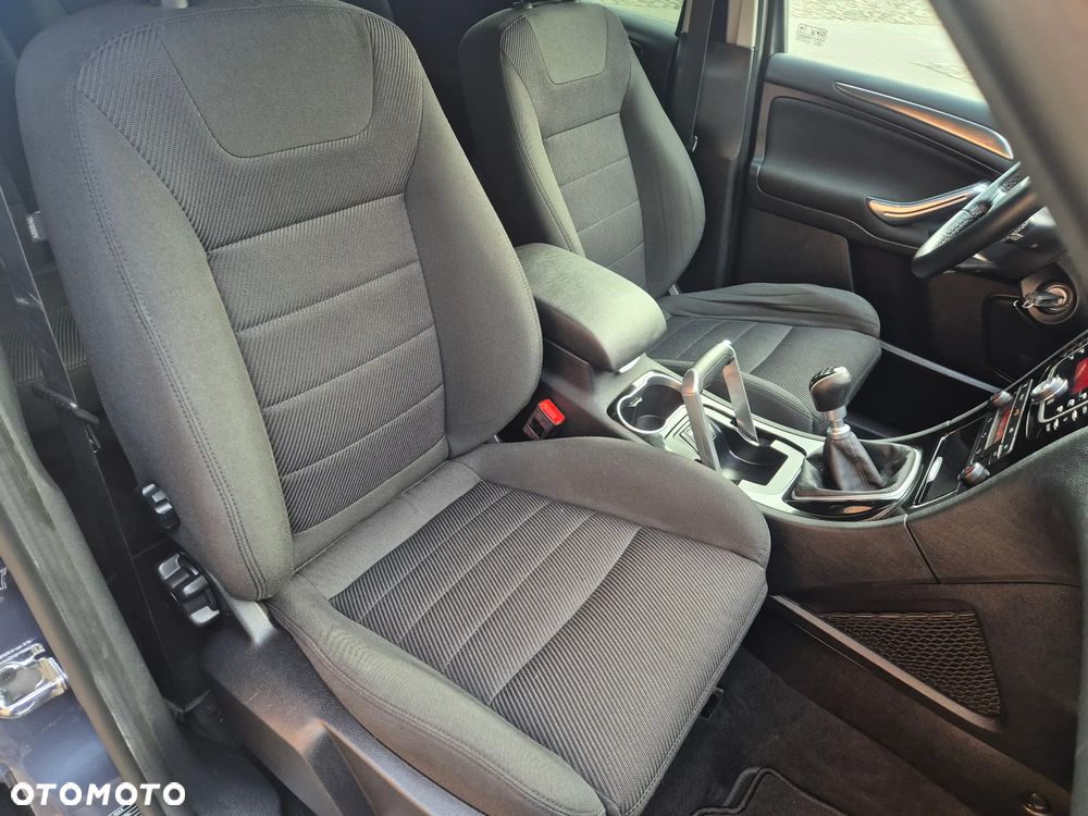 Ford S-Max 2.0 TDCi DPF Titanium - 6