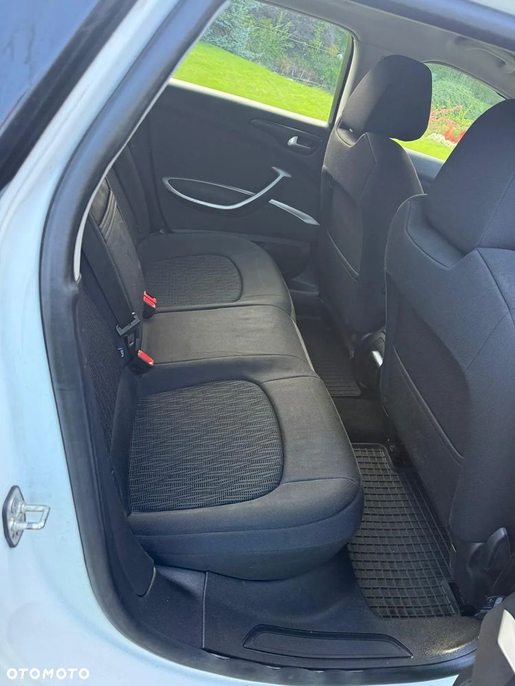 Citroën C5 Tourer e-HDi 115 EGS6 FAP Selection - 8
