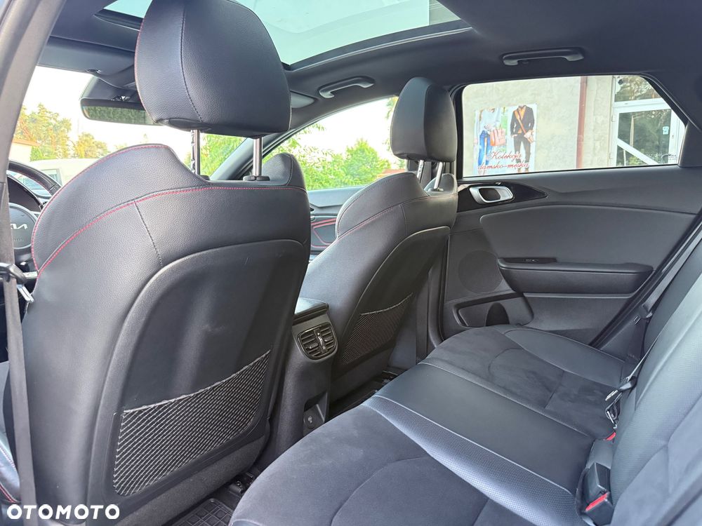 Kia ProCeed 1.6 T-GDI GT DCT - 18