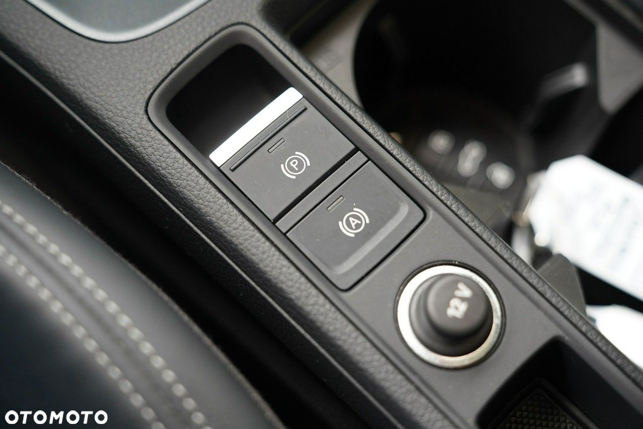 Audi Q3 Sportback - 28