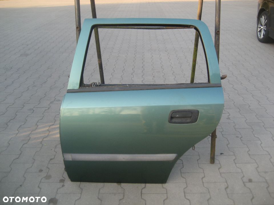 opel astra ii 2 g kombi drzwi tył lewe prawe kod z374