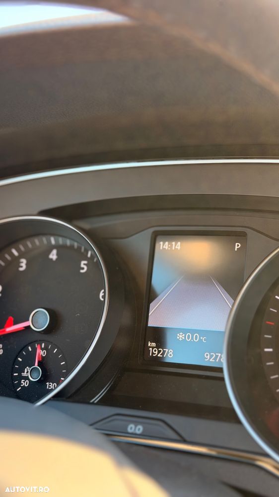 Volkswagen Passat - 18