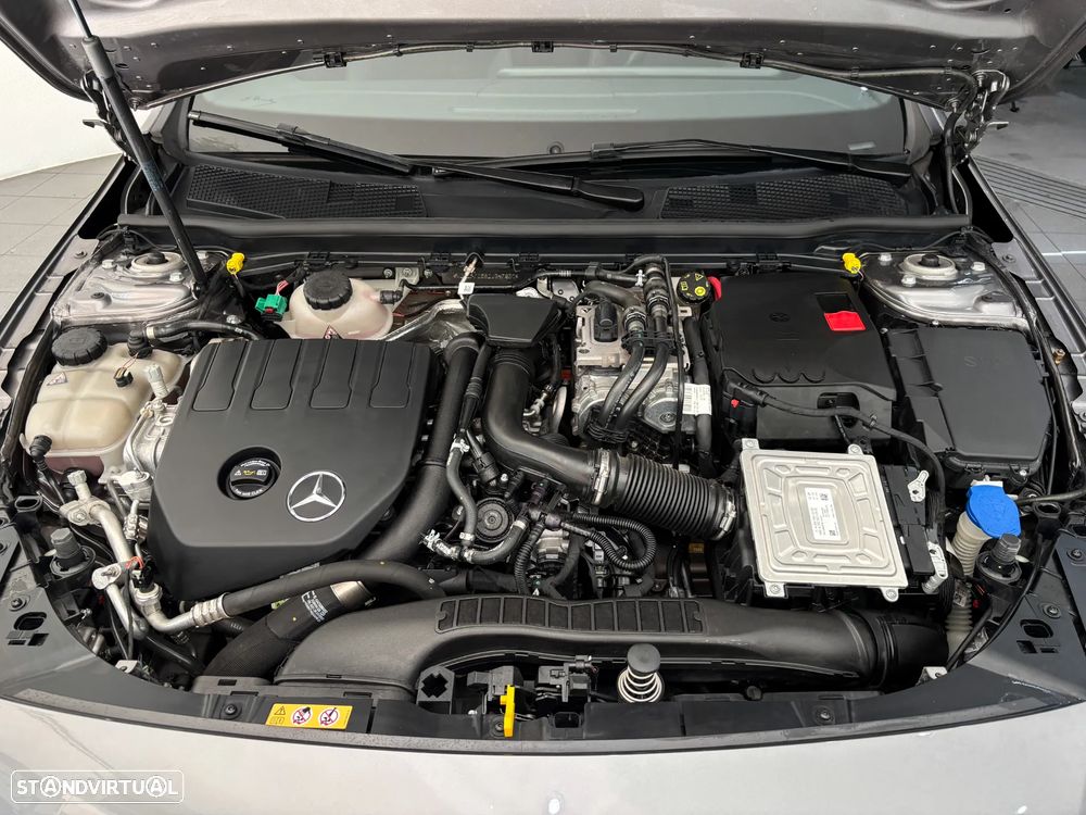 Mercedes-Benz A 250 Limousine - 33