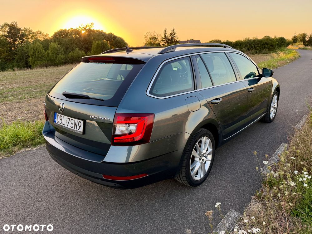 Skoda Octavia 1.5 TSI ACT Style DSG - 5