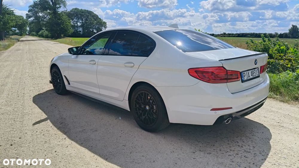 BMW Seria 5 520d xDrive Luxury Line sport - 25
