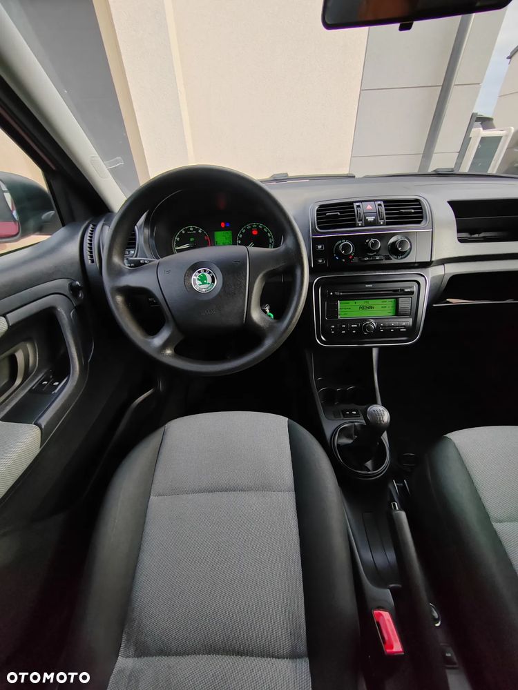 Skoda Fabia 1.2 HTP SPECIAL - 11