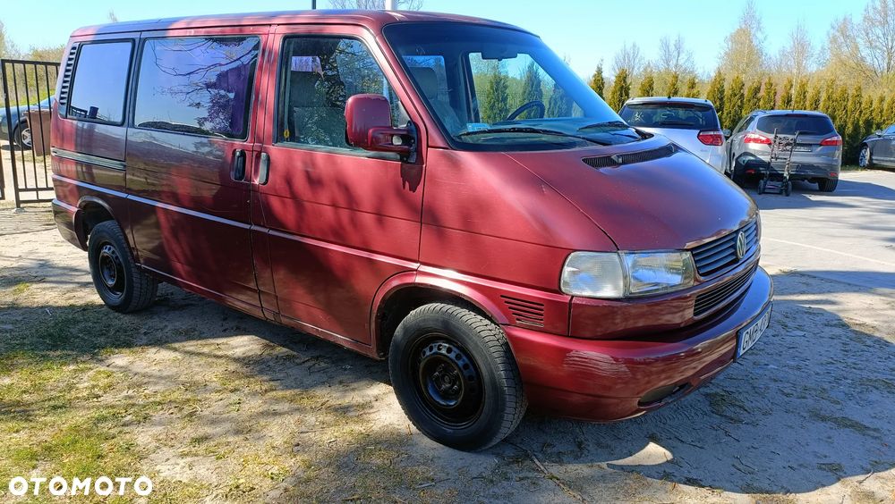 Volkswagen Caravelle - 2