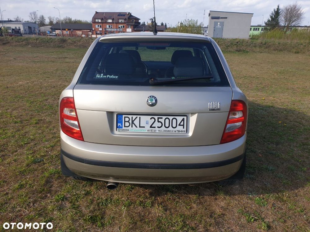 Skoda Fabia 1.4 16V Comfort - 6