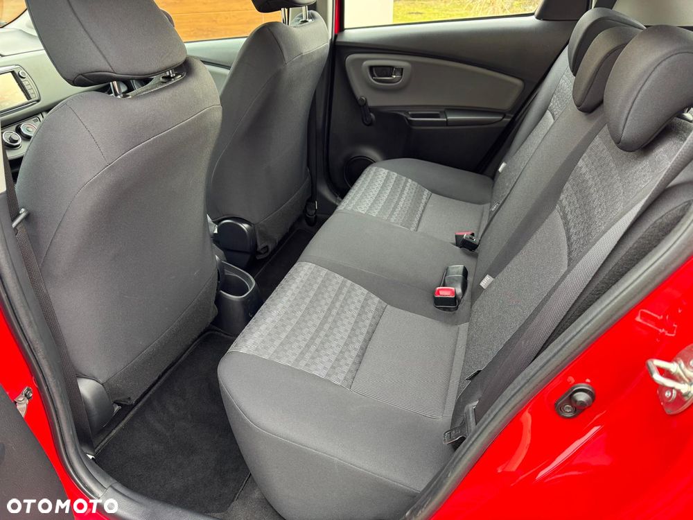 Toyota Yaris - 10