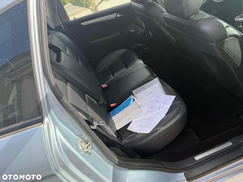 Mercedes-Benz Klasa B 160 BlueEFFICIENCY SPORT EDITION - 21