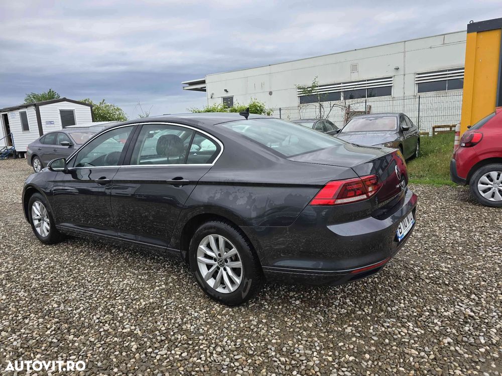 Volkswagen Passat - 6