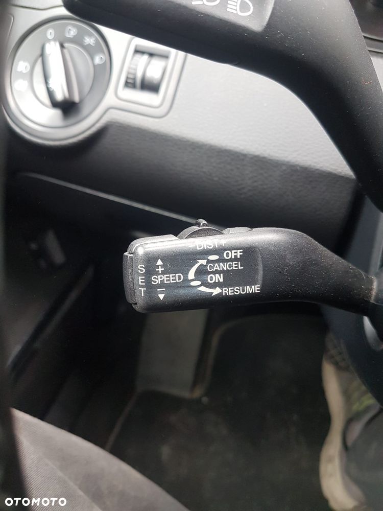 Volkswagen Passat 2.0 TDI DPF DSG Highline - 18