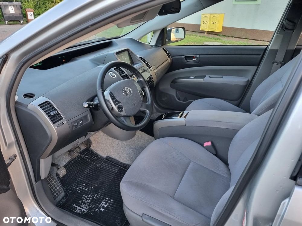 Toyota Prius 1.5 VVT-i Sol - 12