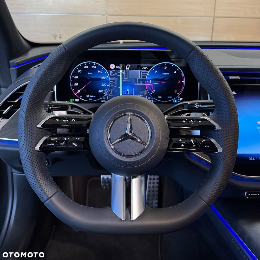 Mercedes-Benz Klasa E - 19