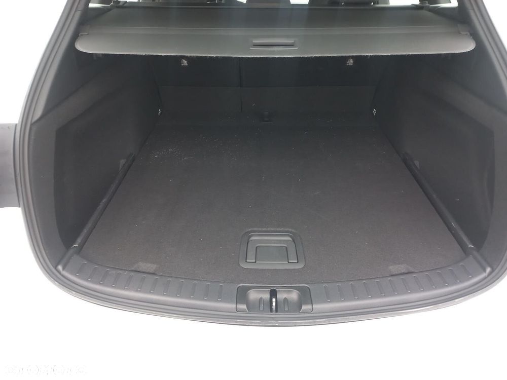 Toyota Corolla 1.8 Hybrid Comfort - 11
