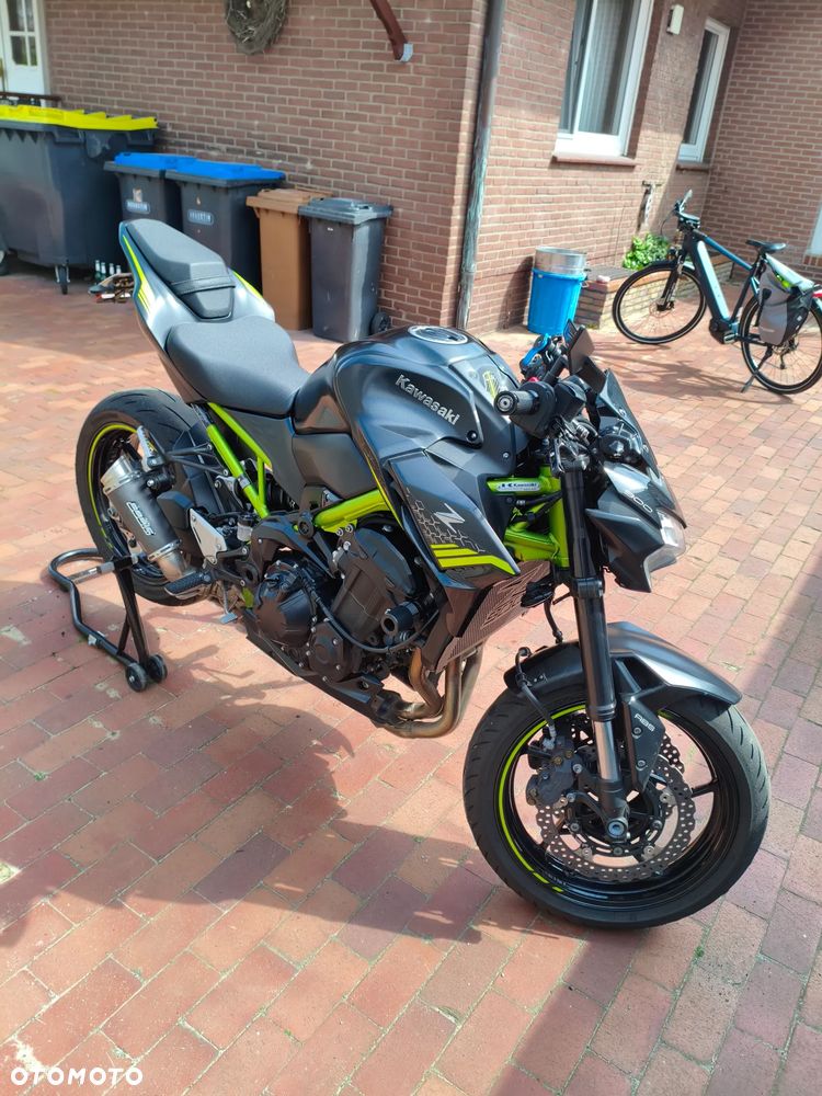 Kawasaki Z 900 - 6