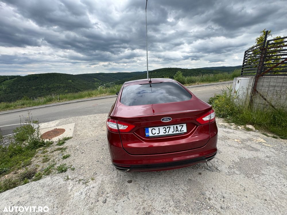 Ford Fusion - 12