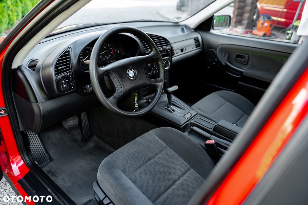 BMW Seria 3 - 17