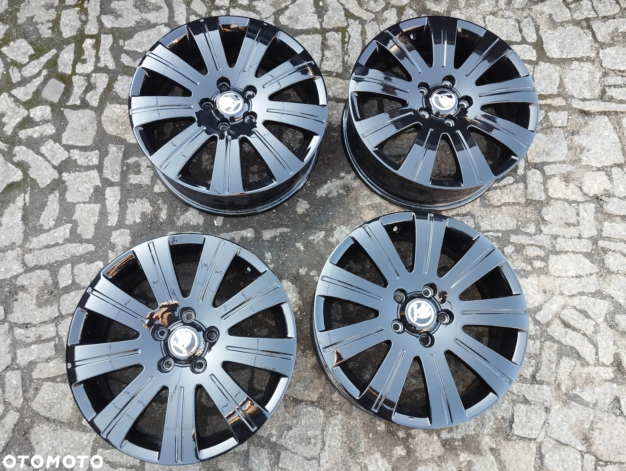 Alu Felgi Skoda Superb 2x112 17 ET45 - 5