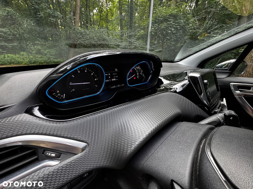 Peugeot 2008 - 16