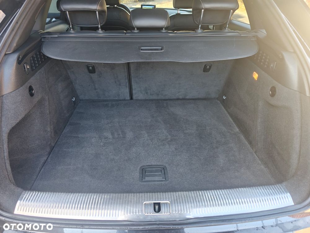 Audi Q3 2.0 TDI Quattro S tronic sport - 9