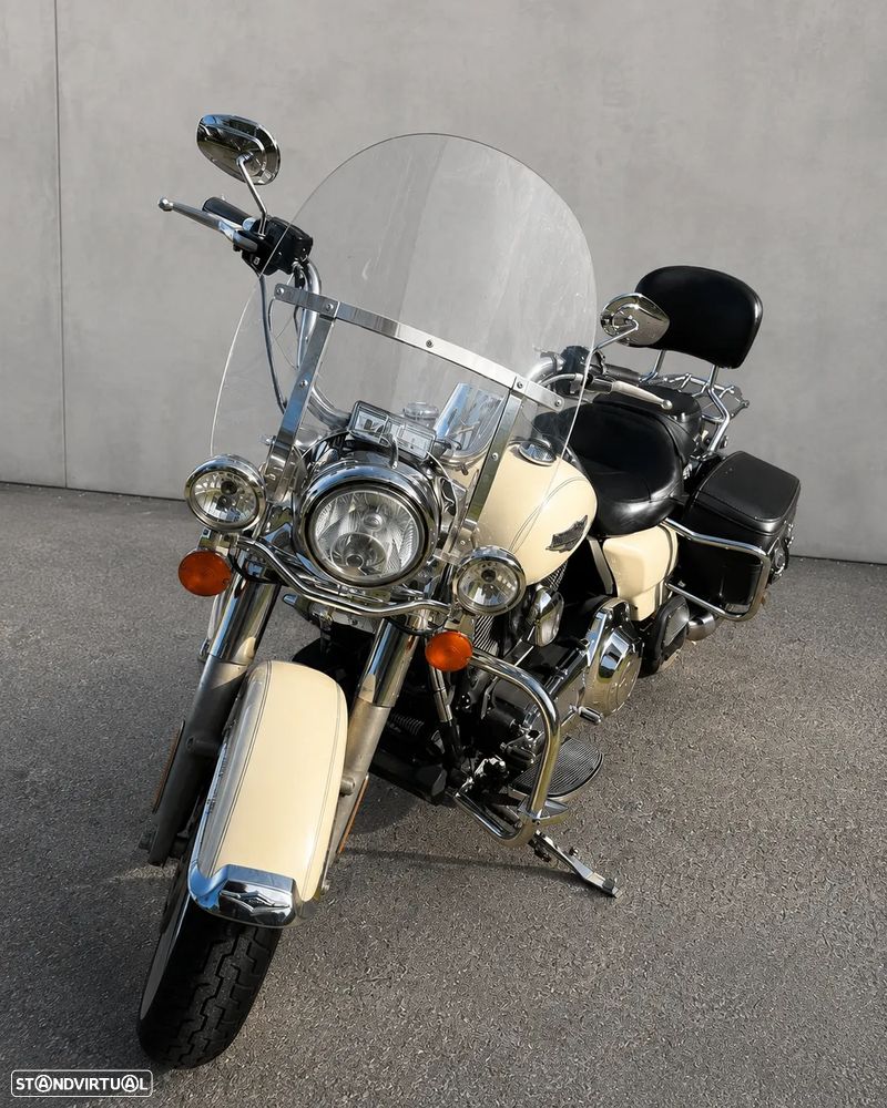 Harley-Davidson FLHR - 4