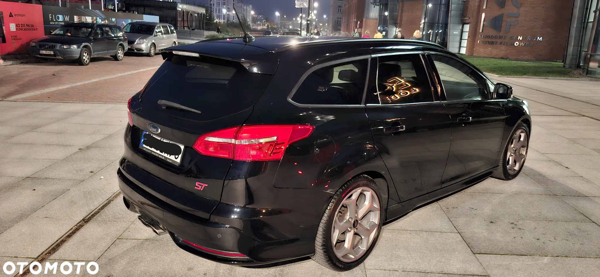 Ford Focus 2.0 EcoBoost ST - 18