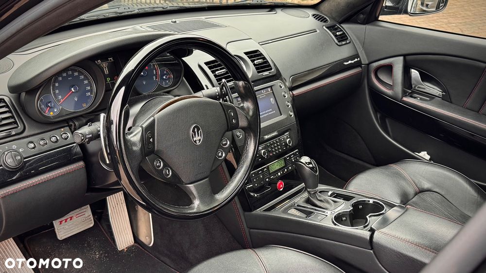 Maserati Quattroporte S - 12