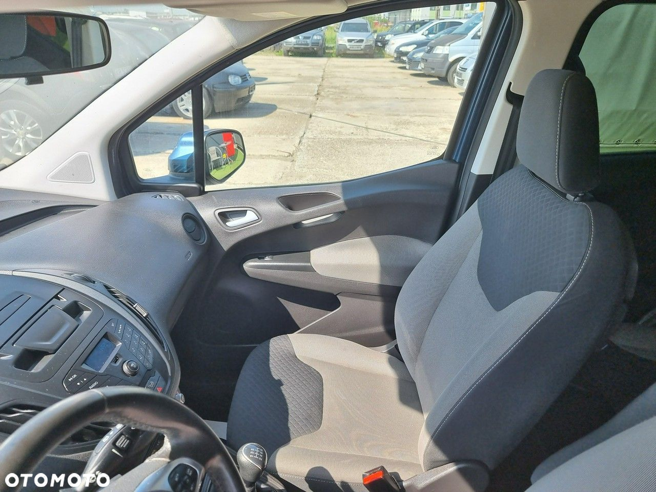 Ford Tourneo Courier - 13