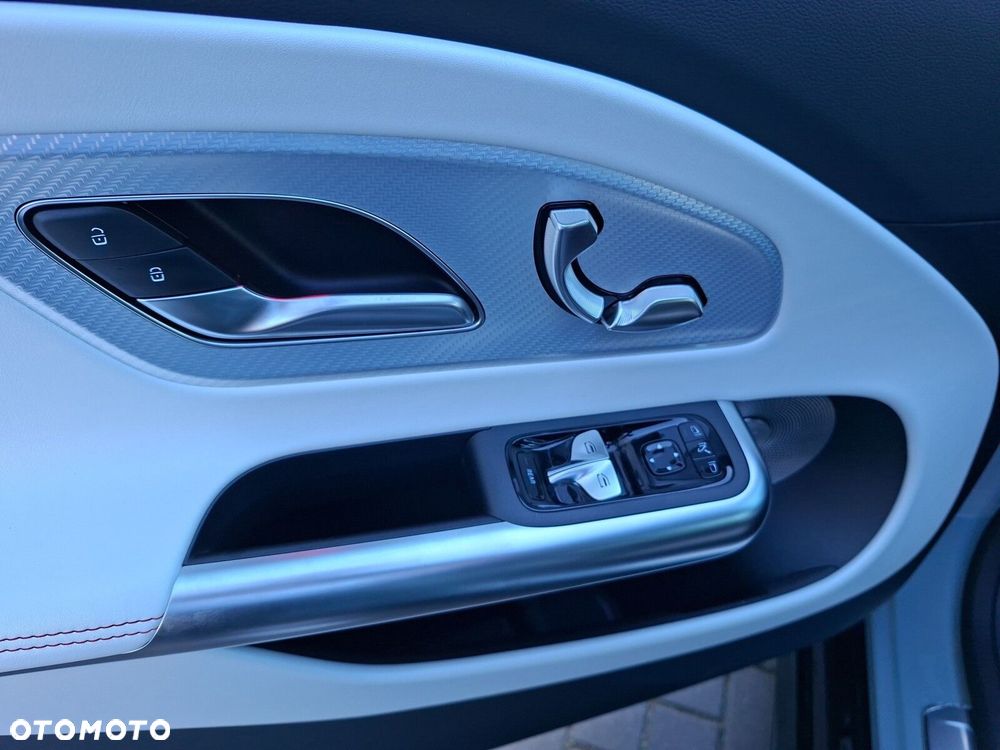 Mercedes-Benz CLA - 18