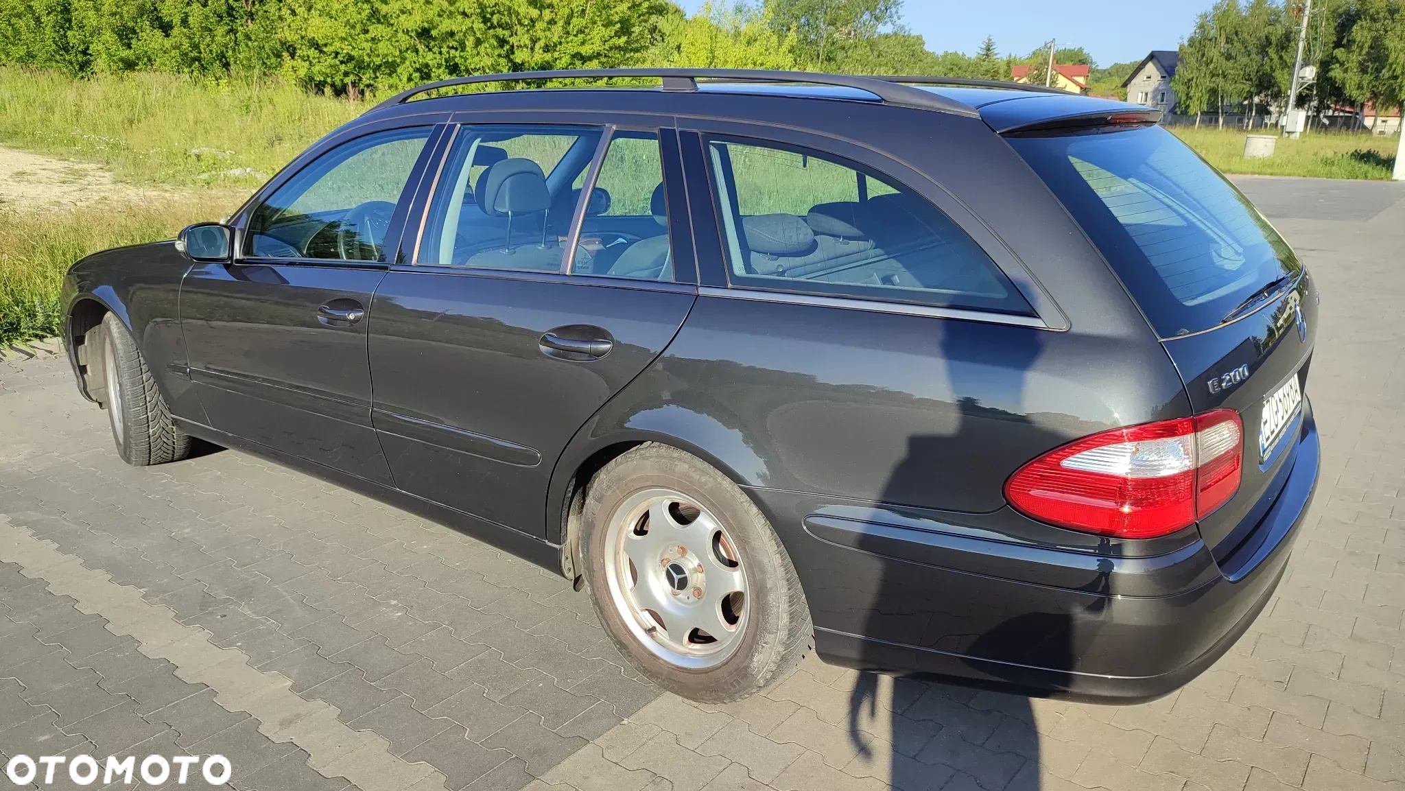 Mercedes-Benz Klasa E 200 T Kompressor Automatik Classic - 32