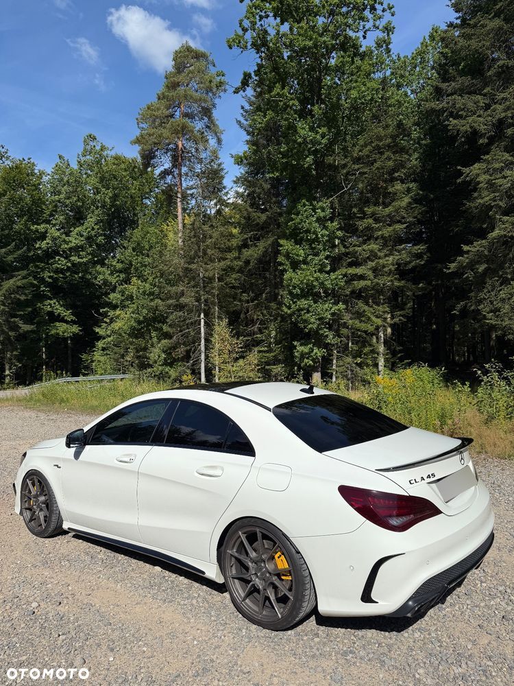 Mercedes-Benz CLA 45 AMG 4-Matic - 3