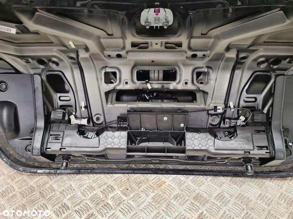 BMW F83 KLAPA BAGAŻNIKA - 6